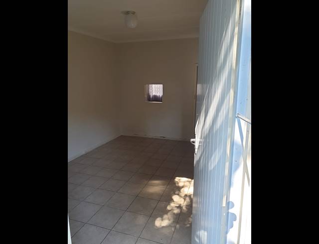 1 BEDROOM APARTMENT FOR SALE IN PIETERMARITZBURG CENTRAL